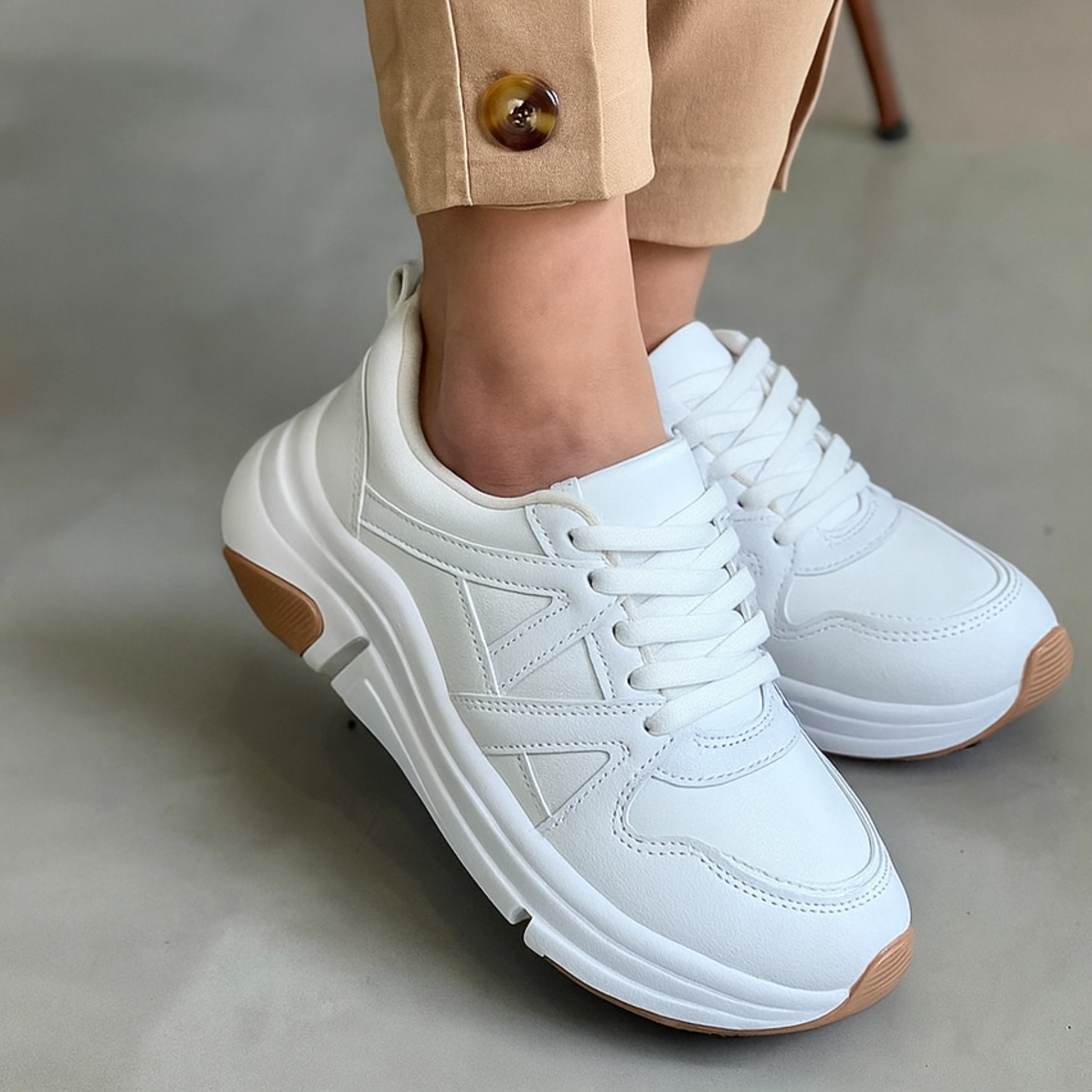 Compre 1 Leve 2 Tênis Ortopédico Modare + Meia Inteligente - [PROMO MODARE]